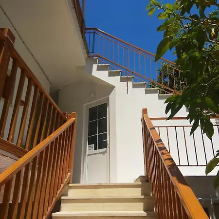 Apartment Kostas Studios