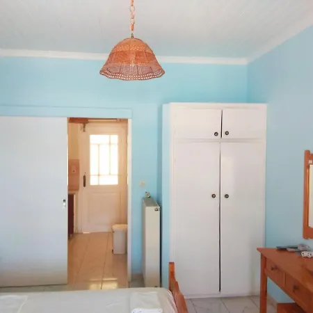 Kostas Studios * Vasiliki
