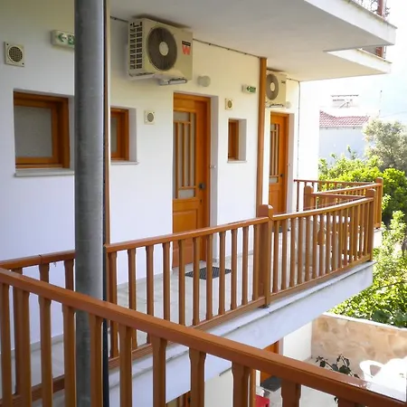 Kostas Ii דירה *