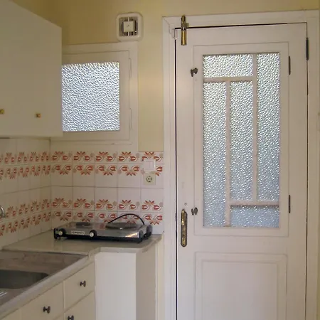 Kostas Studios Apartment